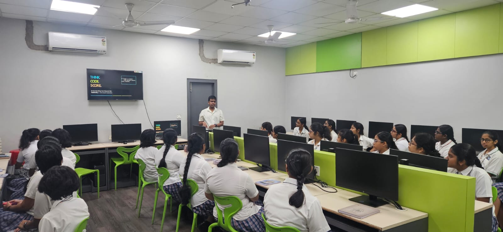Interactive Computer Applications Workshop Session with Vasishth Rungta